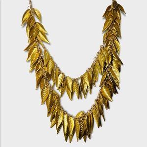 NWT Fashion Necklace